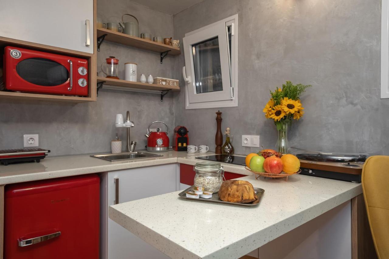 Cozy Tiny Apartment In The Heart Of Plaka Athen Exterior foto