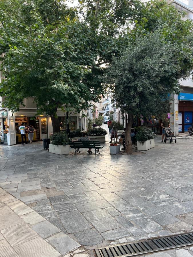 Cozy Tiny Apartment In The Heart Of Plaka Athen Exterior foto